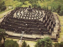 4 Destinasi Wisata Terpopuler di Indonesia untuk Tahun 2025