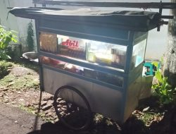 Nasi Goreng Abil, Sajian Lezat dari Gerobak Sederhana di Bukit Permai Cibubur