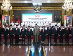 Kemenhan Resmi Lantik 12 Tenaga Ahli Dewan Pertahanan Nasional: Kolaborasi Keahlian Untuk Kebijakan Strategis