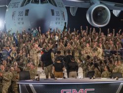 AS Tarik Personel dari Pangkalan Militer di Qatar di Tengah Ketegangan Regional