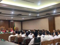 Vonis Percobaan untuk 23 Terdakwa Demo Agustus