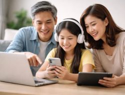 Peran Orang Tua Lindungi Anak di Dunia Maya