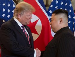 Trump Siap Bertemu Kim Jong Un Tanpa Syarat