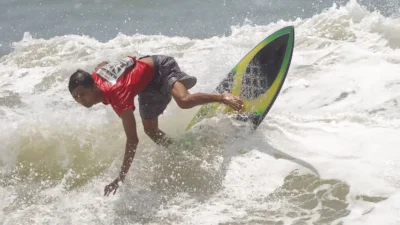 Atlet Surfing Indonesia