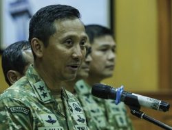 TNI Tetapkan 4 Prajurit Tersangka Teror Air Keras