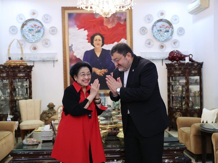 Presiden ke-5 RI Megawati menerima Duta Besar Republik Islam Iran Mohammad Boroujerdi, Selasa (10/3/2026) (Foto: dok. Istimewa)
