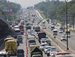 Tol Jakarta–Tangerang Rusak, Macet Parah Jelang Mudik