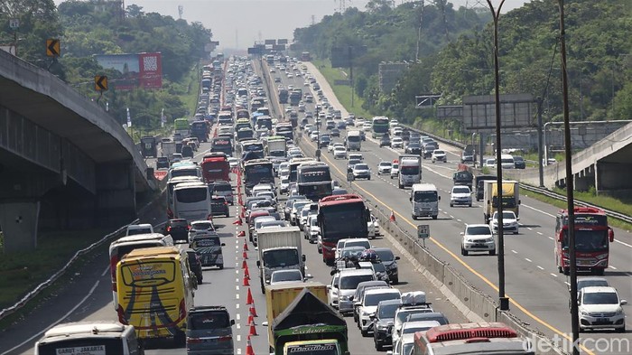 tol japek macet total