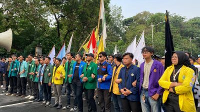 Ilustrasi demo mahasiswa di titik kenal Patung Kuda, Jakarta Pusat.