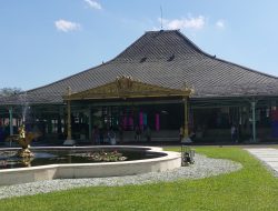 Menikmati Wisata Budaya di Pura Mangkunegaran Solo