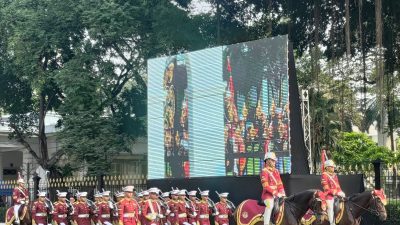 Upacara Serah Terima Kawal Istana Merdeka Ramai Disaksikan Warga