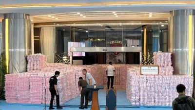 Penampakan Gunungan dana Uang Rp 6,6 T Hampir Tutupi Pintu Gedung Kejagung