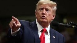 Trump Lepas Mikrofon, Walk Out Saat Siaran