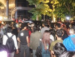 Mahasiswa Geruduk Diskusi Budiman di UGM