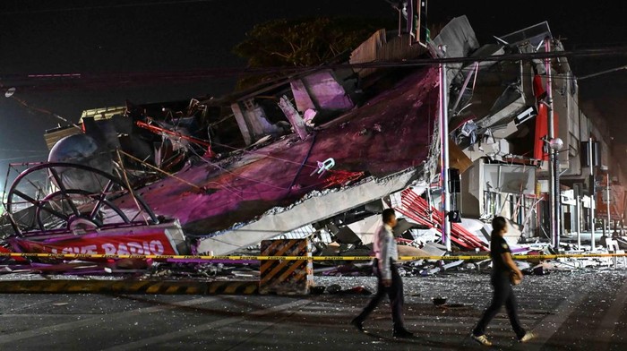 Gempa Dahsyat Guncang Filipina, Puluhan Tewas dan Ribuan Warga Mengungsi