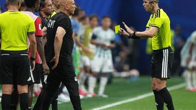 VAR Lagi, Argentina Panen Kontroversi