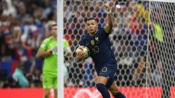 Mbappe Antar Prancis ke Delapan Besar